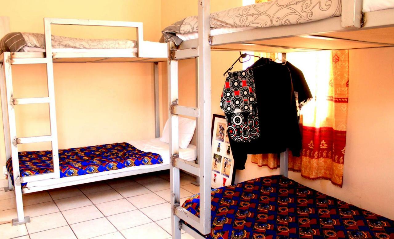 Urban Backpackers Pansiyon Johannesburg Dış mekan fotoğraf