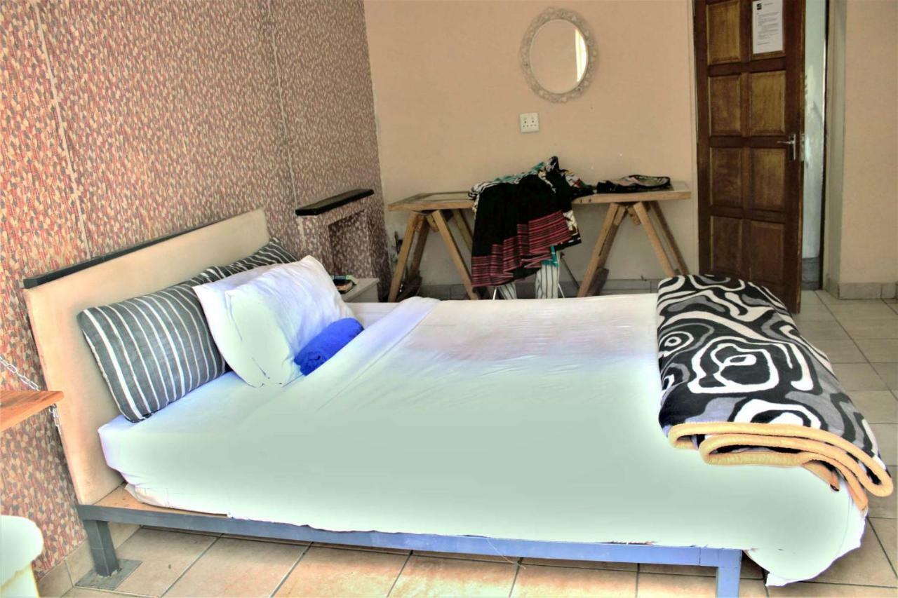 Urban Backpackers Pansiyon Johannesburg Dış mekan fotoğraf